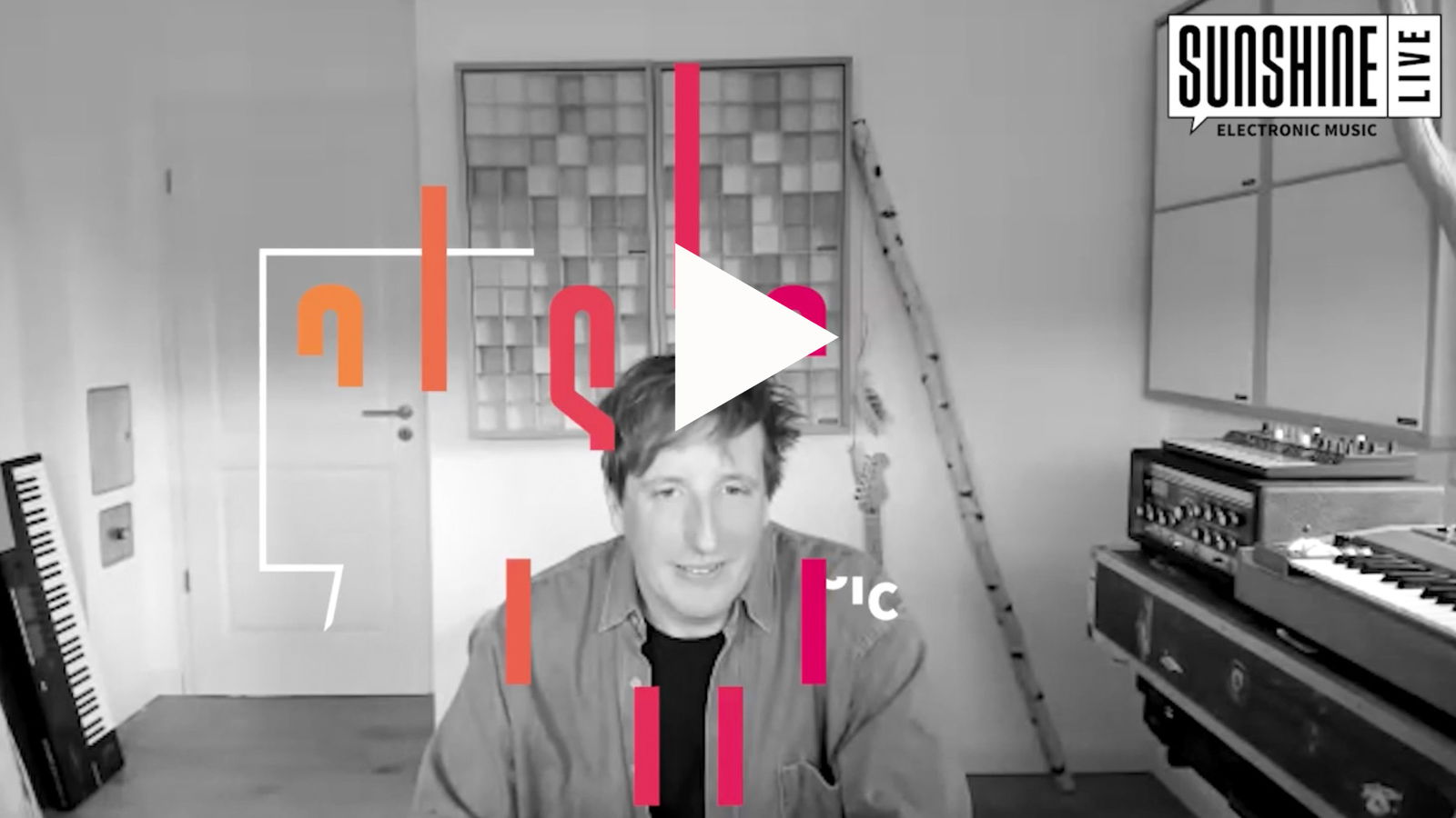 Play Christian Löffler