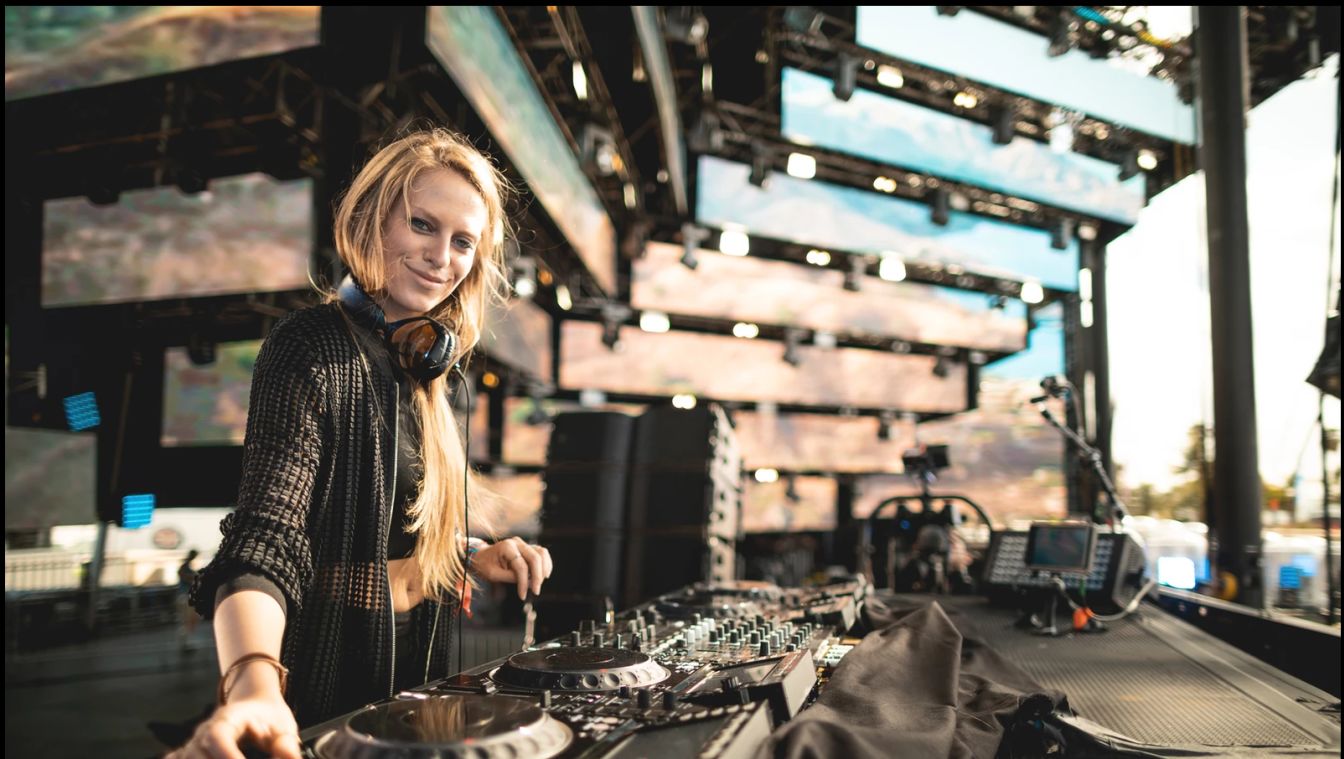 Nora en Pure