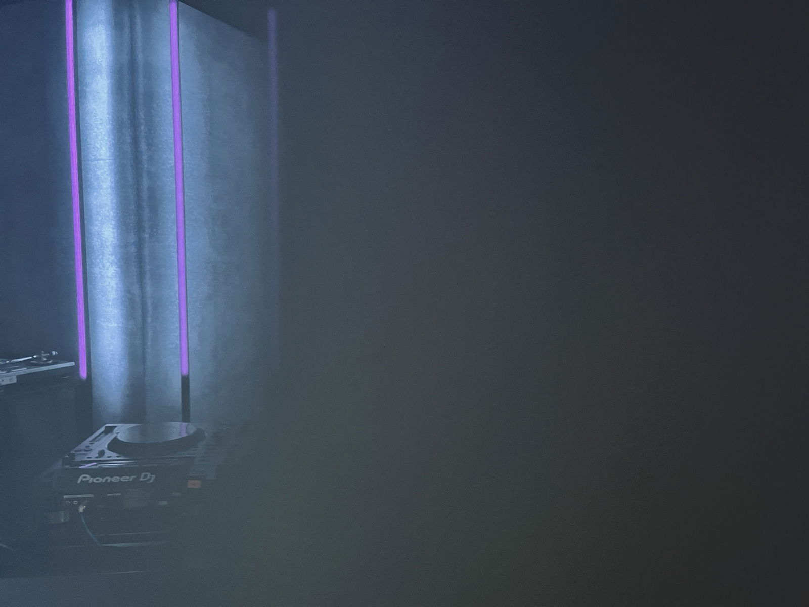 Foto mit Sticker auf der Kamera